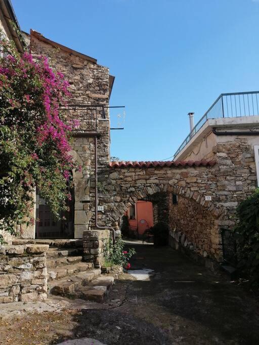 Studio Pietra E Charme Diano San Pietro Zewnętrze zdjęcie