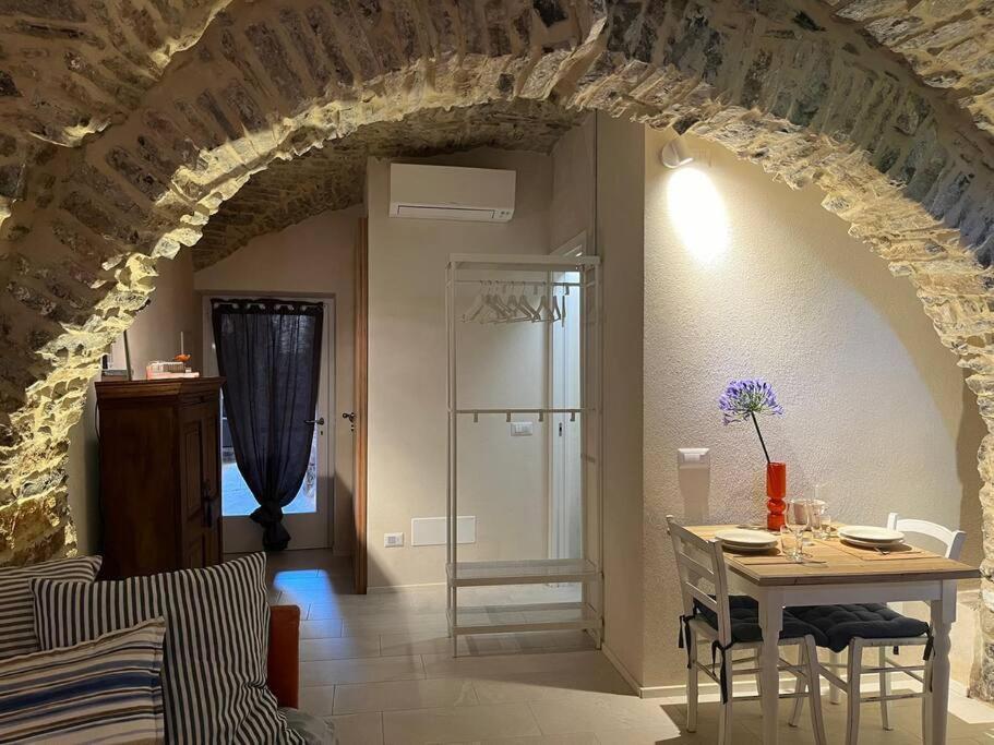 Studio Pietra E Charme Diano San Pietro Zewnętrze zdjęcie